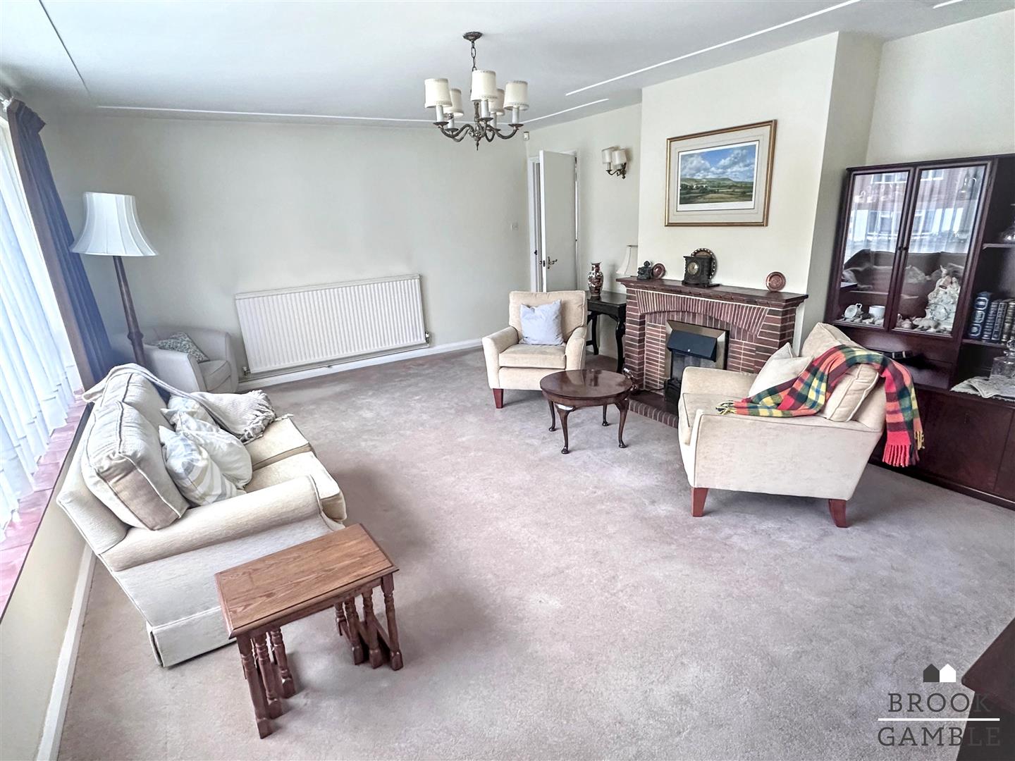 2 Bedroom House. Babylon Way in Eastbourne, 8